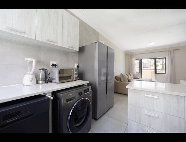 2 BEDROOM APARTMENT TO LET IN BROADACRES